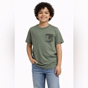 NWT - Epic‎ Threads Army Green Camo T-shirt